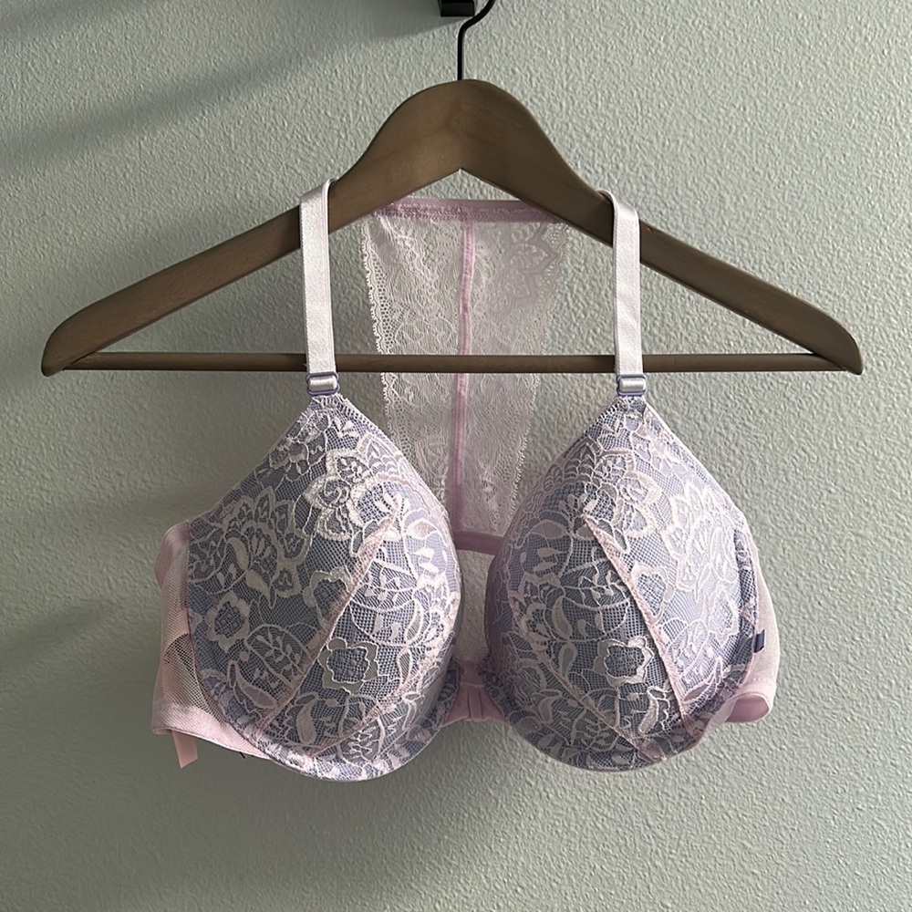 NWT Victoria’s Secret Lacy Bra